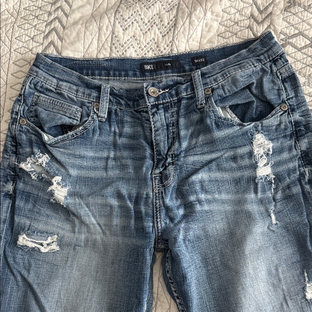 BKE Women's Light Blue Distressed Boyfriend Jeans
